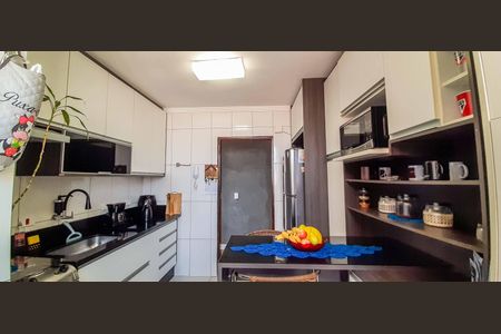 Apartamento à venda com 68m², 2 quartos e 2 vagas Apartamento à venda com 68m², 2 quartos e 2 vagasCozinha