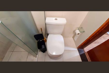 Apartamento à venda com 68m², 2 quartos e 2 vagas Apartamento à venda com 68m², 2 quartos e 2 vagasBanheiro Social