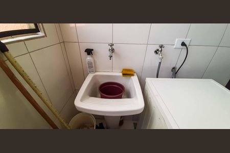 Apartamento à venda com 68m², 2 quartos e 2 vagas Apartamento à venda com 68m², 2 quartos e 2 vagasLavanderia