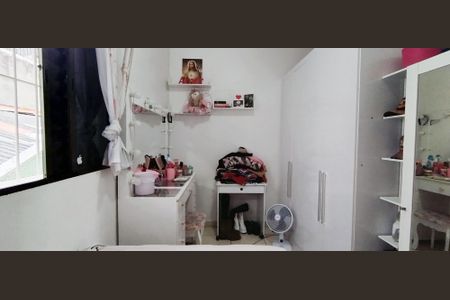 Casa à venda com 170m², 3 quartos e 2 vagas Casa à venda com 170m², 3 quartos e 2 vagasQuarto 3