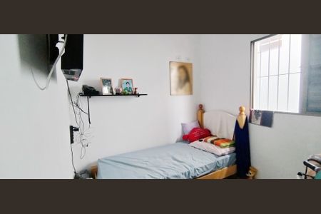 Casa à venda com 170m², 3 quartos e 2 vagas Casa à venda com 170m², 3 quartos e 2 vagasQuarto 2