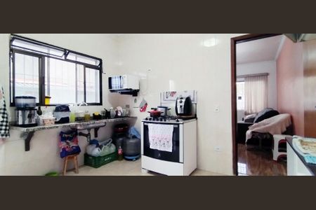 Casa à venda com 170m², 3 quartos e 2 vagas Casa à venda com 170m², 3 quartos e 2 vagasCozinha