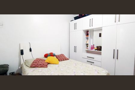 Casa à venda com 170m², 3 quartos e 2 vagas Casa à venda com 170m², 3 quartos e 2 vagasQuarto 1