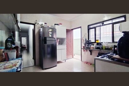 Casa à venda com 170m², 3 quartos e 2 vagas Casa à venda com 170m², 3 quartos e 2 vagasCozinha