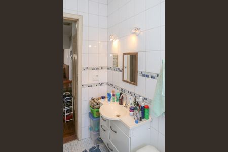 Casa à venda com 88m², 2 quartos e sem vaga Casa à venda com 88m², 2 quartos e sem vagaBanheiro