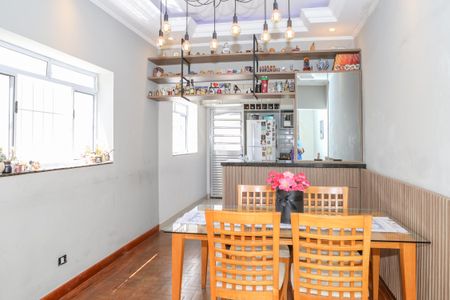 Casa à venda com 88m², 2 quartos e sem vaga Casa à venda com 88m², 2 quartos e sem vagaSala