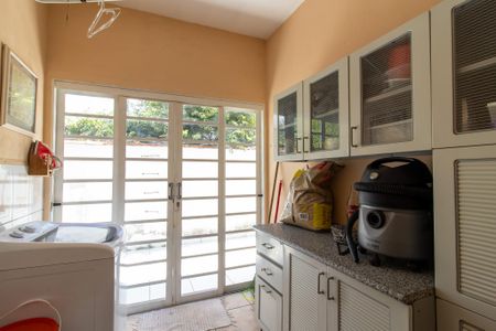 Casa à venda com 180m², 3 quartos e 2 vagas Casa à venda com 180m², 3 quartos e 2 vagasÁrea de Serviço
