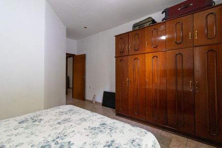 Casa à venda com 180m², 3 quartos e 2 vagas Casa à venda com 180m², 3 quartos e 2 vagasSuíte