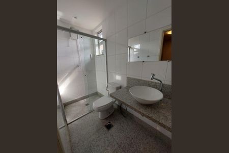 Casa para alugar com 350m², 4 quartos e 3 vagas Casa para alugar com 350m², 4 quartos e 3 vagasbanheiro 2