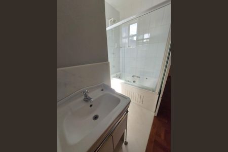 Casa para alugar com 350m², 4 quartos e 3 vagas Casa para alugar com 350m², 4 quartos e 3 vagasbanheiro 1