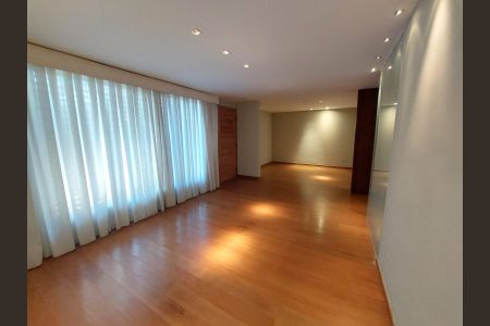 Casa para alugar com 350m², 4 quartos e 3 vagas Casa para alugar com 350m², 4 quartos e 3 vagassala 1