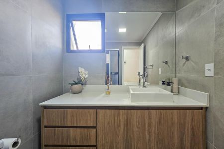 Apartamento para alugar com 1m², 2 quartos e 2 vagas Apartamento para alugar com 1m², 2 quartos e 2 vagasBanheiro da suíte