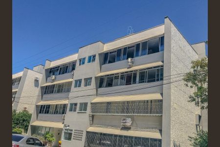 Apartamento para alugar com 62m², 3 quartos e 1 vaga Apartamento para alugar com 62m², 3 quartos e 1 vagaFachada