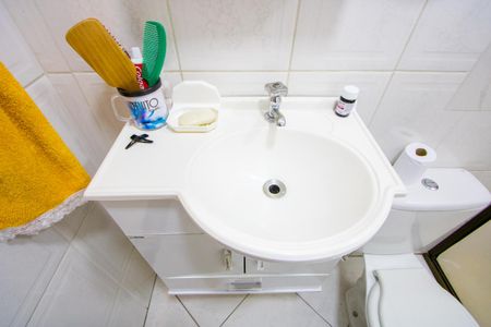 Casa à venda com 160m², 3 quartos e 1 vaga Casa à venda com 160m², 3 quartos e 1 vagaBanheiro social