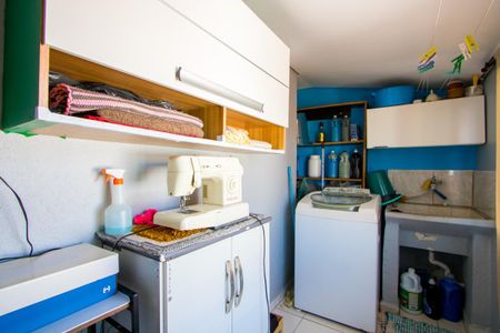 Casa à venda com 160m², 3 quartos e 1 vaga Casa à venda com 160m², 3 quartos e 1 vagaÁrea de serviço