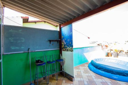 Casa à venda com 160m², 3 quartos e 1 vaga Casa à venda com 160m², 3 quartos e 1 vagaEdícula