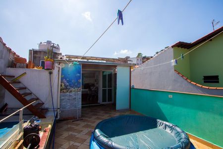 Casa à venda com 160m², 3 quartos e 1 vaga Casa à venda com 160m², 3 quartos e 1 vagaÁrea externa
