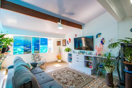 Casa à venda com 160m², 3 quartos e 1 vaga Casa à venda com 160m², 3 quartos e 1 vagaSala de tv