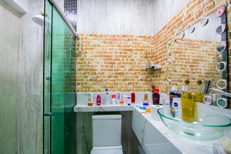 Casa à venda com 160m², 3 quartos e 1 vaga Casa à venda com 160m², 3 quartos e 1 vagaBanheiro do quarto 1