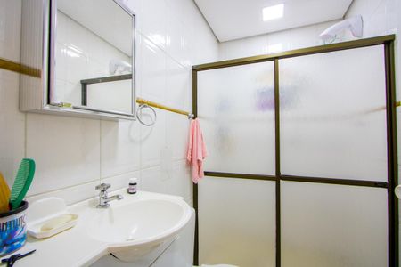 Casa à venda com 160m², 3 quartos e 1 vaga Casa à venda com 160m², 3 quartos e 1 vagaBanheiro social