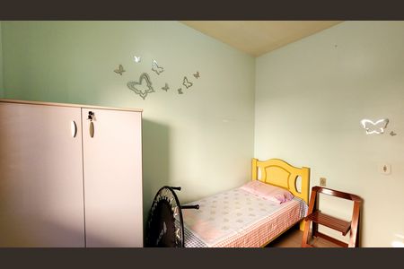 Casa à venda com 250m², 4 quartos e 3 vagas Casa à venda com 250m², 4 quartos e 3 vagasQuarto 3