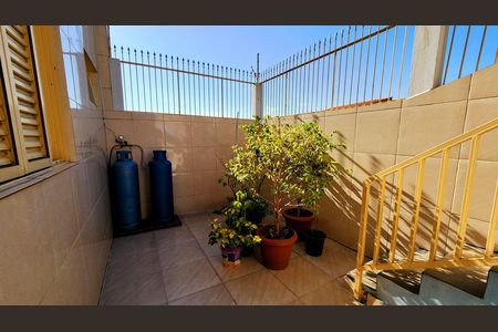 Casa à venda com 250m², 4 quartos e 3 vagas Casa à venda com 250m², 4 quartos e 3 vagasQuintal
