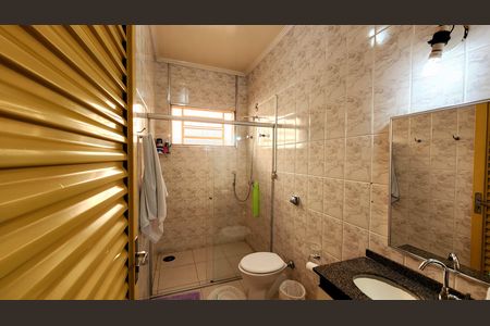 Casa à venda com 250m², 4 quartos e 3 vagas Casa à venda com 250m², 4 quartos e 3 vagasBanheiro