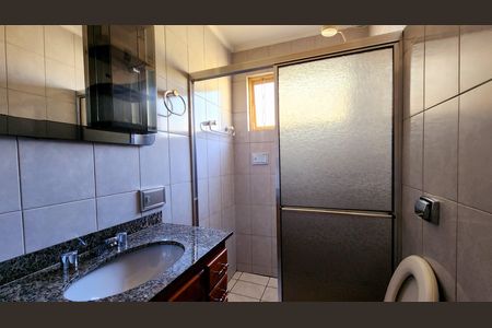 Casa à venda com 250m², 4 quartos e 3 vagas Casa à venda com 250m², 4 quartos e 3 vagasEdícula