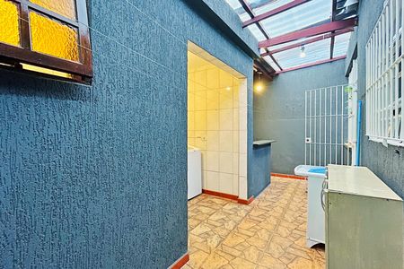 Casa à venda com 138m², 2 quartos e 2 vagas Casa à venda com 138m², 2 quartos e 2 vagasÁrea de Serviço