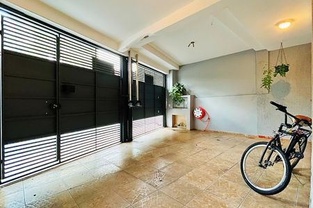 Casa à venda com 138m², 2 quartos e 2 vagas Casa à venda com 138m², 2 quartos e 2 vagasGaragem