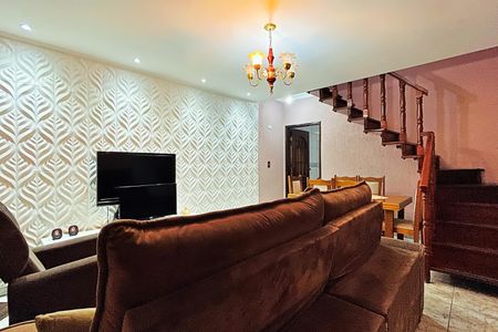 Casa à venda com 138m², 2 quartos e 2 vagas Casa à venda com 138m², 2 quartos e 2 vagasSala