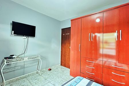 Casa à venda com 138m², 2 quartos e 2 vagas Casa à venda com 138m², 2 quartos e 2 vagasQuarto 1