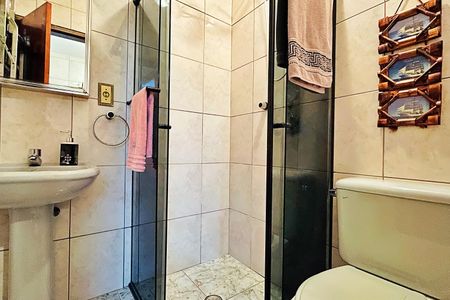 Casa à venda com 138m², 2 quartos e 2 vagas Casa à venda com 138m², 2 quartos e 2 vagasBanheiro 2