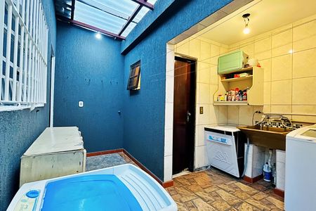 Casa à venda com 138m², 2 quartos e 2 vagas Casa à venda com 138m², 2 quartos e 2 vagasÁrea de Serviço