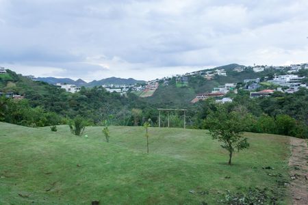 Casa de condomínio à venda com 710m², 5 quartos e 6 vagas Casa de condomínio à venda com 710m², 5 quartos e 6 vagasQuintal