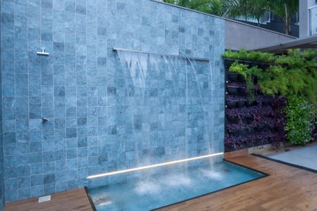 Casa de condomínio à venda com 710m², 5 quartos e 6 vagas Casa de condomínio à venda com 710m², 5 quartos e 6 vagasÁrea comum