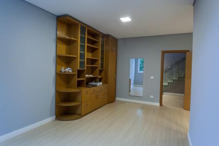 Casa de condomínio à venda com 710m², 5 quartos e 6 vagas Casa de condomínio à venda com 710m², 5 quartos e 6 vagasSuíte