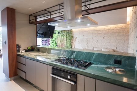 Casa de condomínio à venda com 710m², 5 quartos e 6 vagas Casa de condomínio à venda com 710m², 5 quartos e 6 vagasChurrasqueira