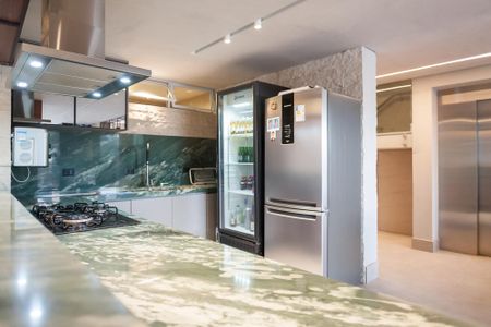 Casa de condomínio à venda com 710m², 5 quartos e 6 vagas Casa de condomínio à venda com 710m², 5 quartos e 6 vagasChurrasqueira