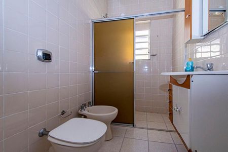 Casa à venda com 186m², 2 quartos e 5 vagas