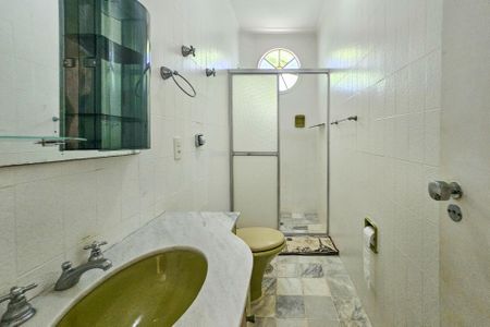 Apartamento para alugar com 93m², 2 quartos e 1 vaga Apartamento para alugar com 93m², 2 quartos e 1 vagaBanheiro 2