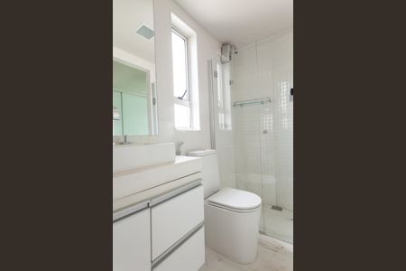 Apartamento à venda com 70m², 2 quartos e 2 vagas Apartamento à venda com 70m², 2 quartos e 2 vagasBanheiro Social