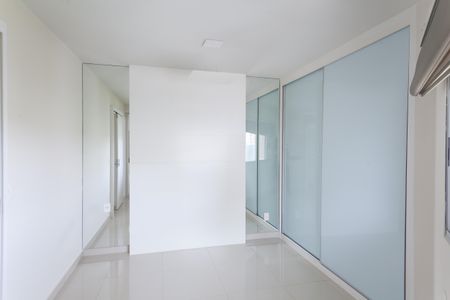 Apartamento à venda com 70m², 2 quartos e 2 vagas Apartamento à venda com 70m², 2 quartos e 2 vagasQuarto 2