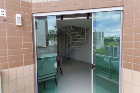 Apartamento à venda com 70m², 2 quartos e 2 vagas Apartamento à venda com 70m², 2 quartos e 2 vagasVaranda da Sala