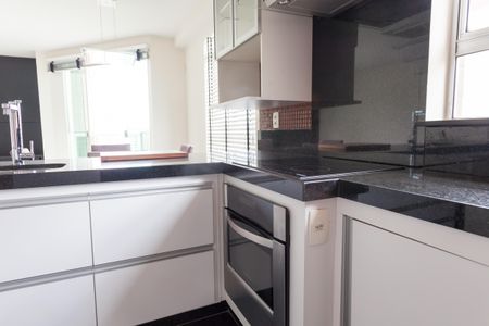 Apartamento à venda com 70m², 2 quartos e 2 vagas Apartamento à venda com 70m², 2 quartos e 2 vagasCozinha