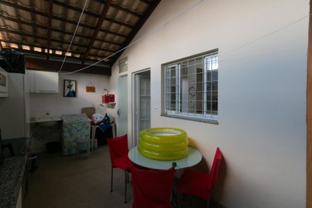 Casa de condomínio à venda com 190m², 2 quartos e 1 vaga Casa de condomínio à venda com 190m², 2 quartos e 1 vagaÁrea de Serviço