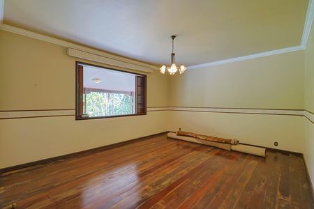 Casa de condomínio à venda com 420m², 4 quartos e 5 vagas Casa de condomínio à venda com 420m², 4 quartos e 5 vagasSala 1