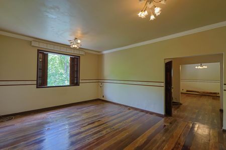 Casa de condomínio à venda com 420m², 4 quartos e 5 vagas Casa de condomínio à venda com 420m², 4 quartos e 5 vagasSala 2