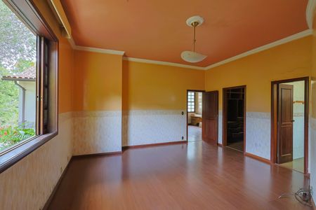 Casa de condomínio à venda com 420m², 4 quartos e 5 vagas Casa de condomínio à venda com 420m², 4 quartos e 5 vagasQuarto 2 - Suíte