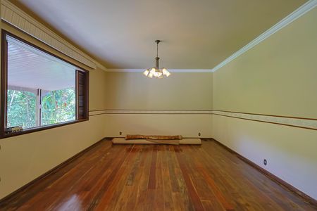 Casa de condomínio à venda com 420m², 4 quartos e 5 vagas Casa de condomínio à venda com 420m², 4 quartos e 5 vagasSala 1